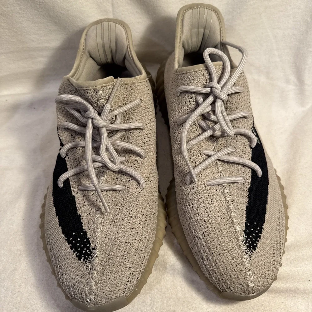 Adidas Yeezy Boost 350 V2 Beige Black SPLY-350 Size 11 HP7870 Kanye West